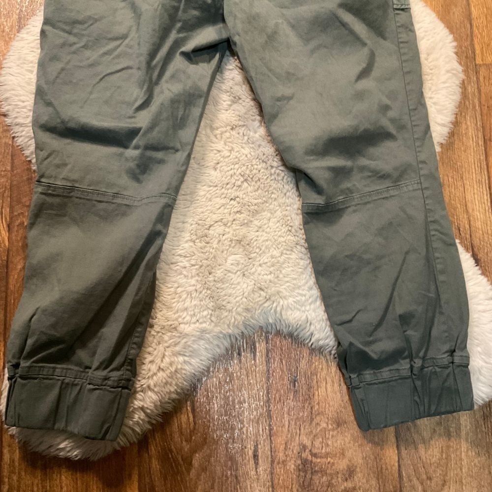 A Pea In The Pod Pants Maternity Size Large Green Jogger‎ Cropped Cargo - Picture 11 of 11
